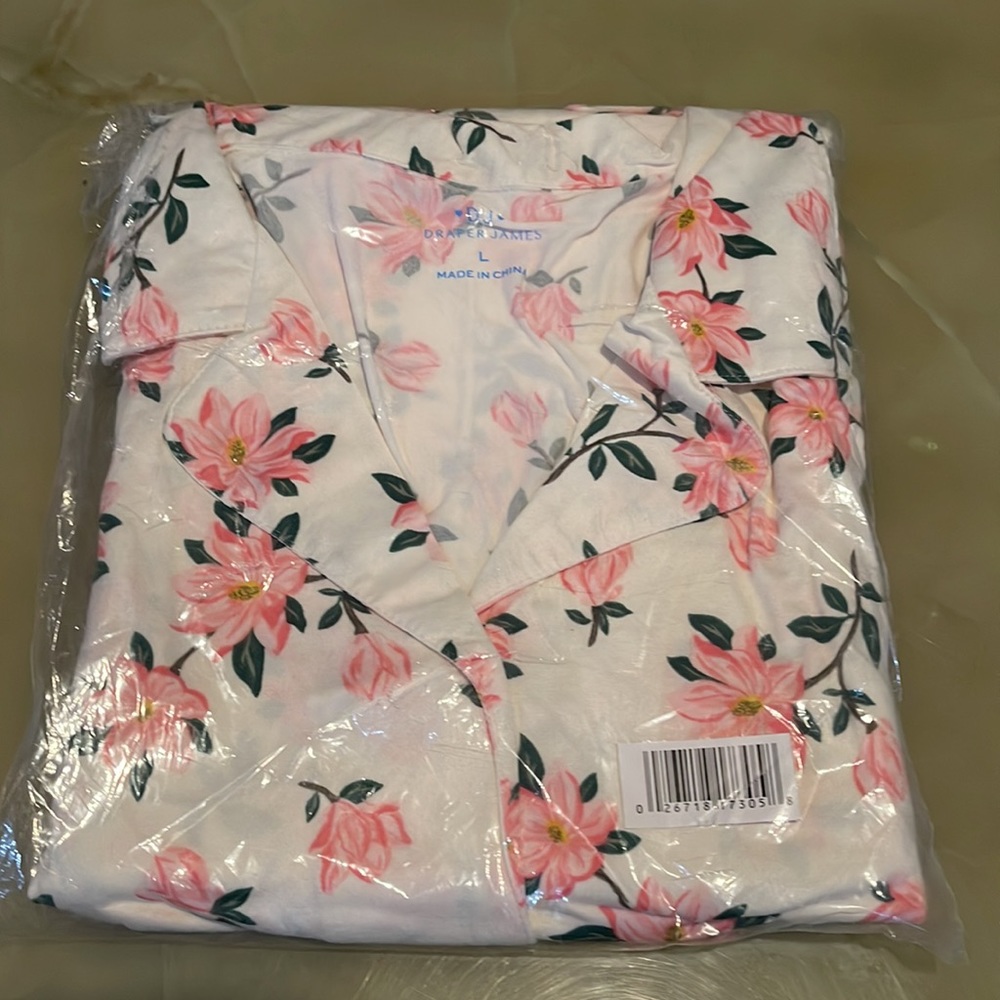 Draper James Cream Floral Pajama Set with Pink and Green Print - Picture 11 of 12